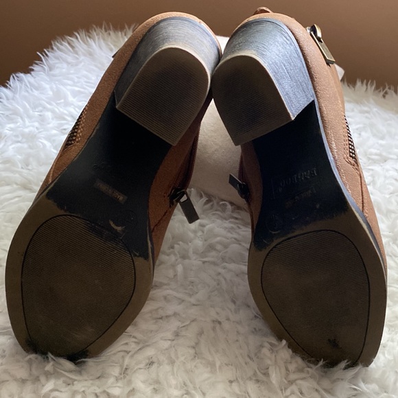 Ankle boot’s excellent condition! Hardly worn, very comfortable - Picture 4 of 5